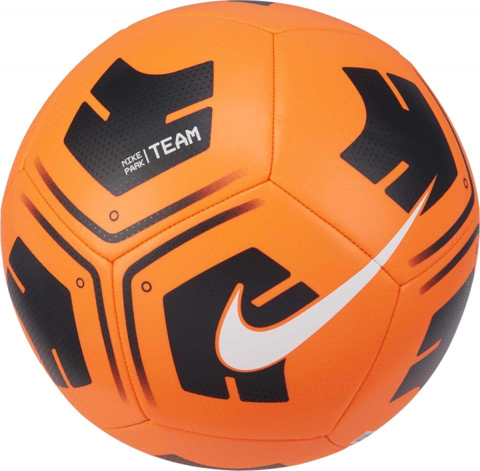 Fotbalový míč Nike Park