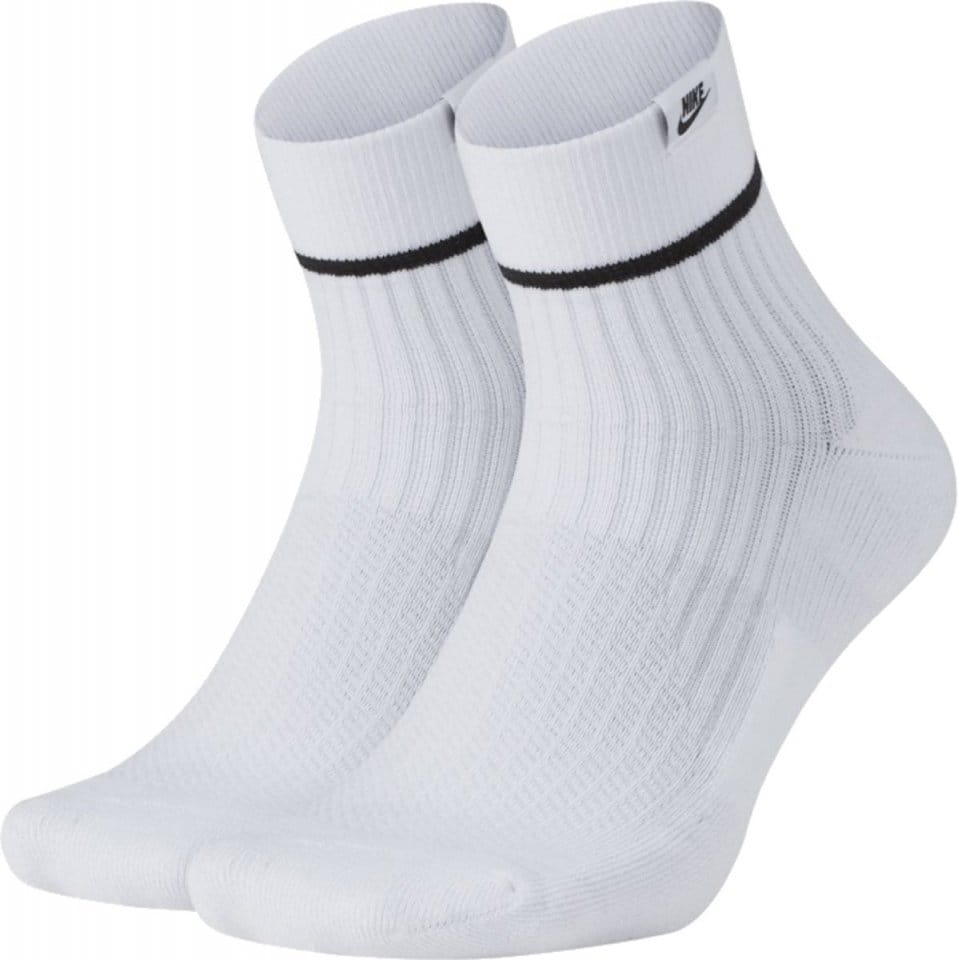 Kotníkové ponožky Nike Essential (2 páry)